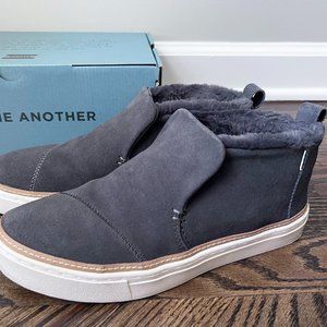 TOMS Paxton Suede Faux Fur Water Resistant Grey Slip On Chukka Bootie Shoes 6.5